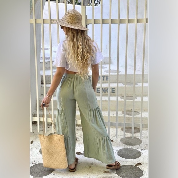 ⭐️ SLASH SUMMER SALE! ⭐️ NEW Drawstring Shirred Wide Leg Pants Sage Green Sz L - Picture 4 of 4